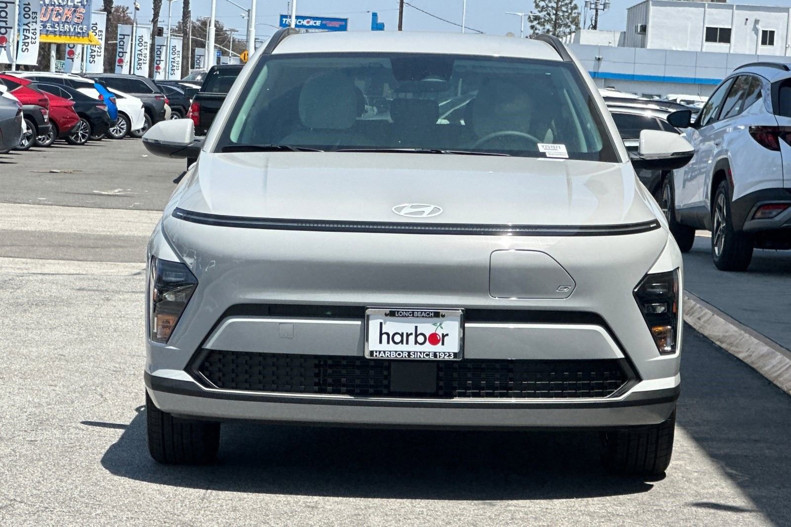 2025 Hyundai Kona EV SEL - Photo 9