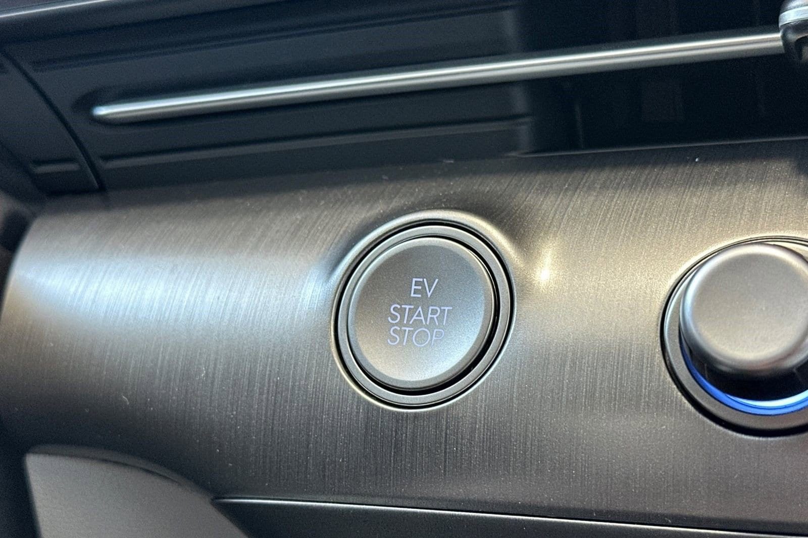 2025 Hyundai Kona EV SEL - Photo 26
