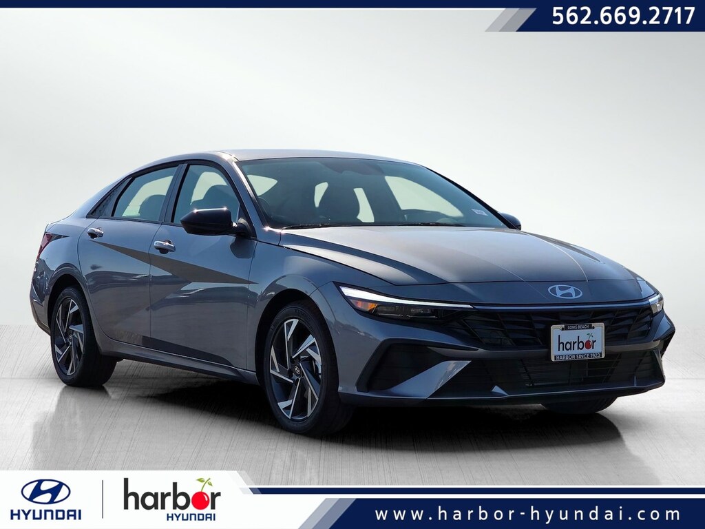 New 2025 Hyundai Elantra SEL Sport 4dr Car