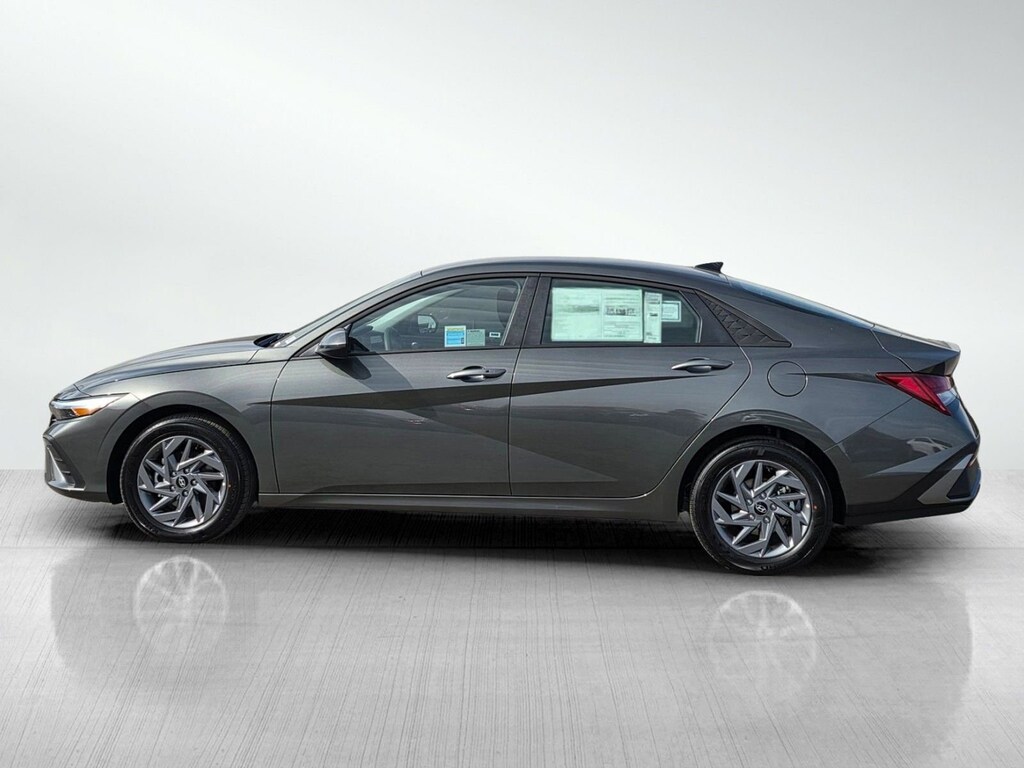 New 2026 Hyundai Elantra Hybrid Blue 4dr Car