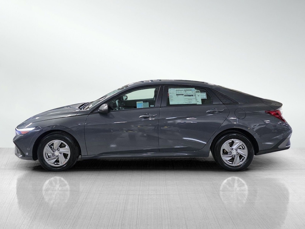 New 2026 Hyundai Elantra SE 4dr Car