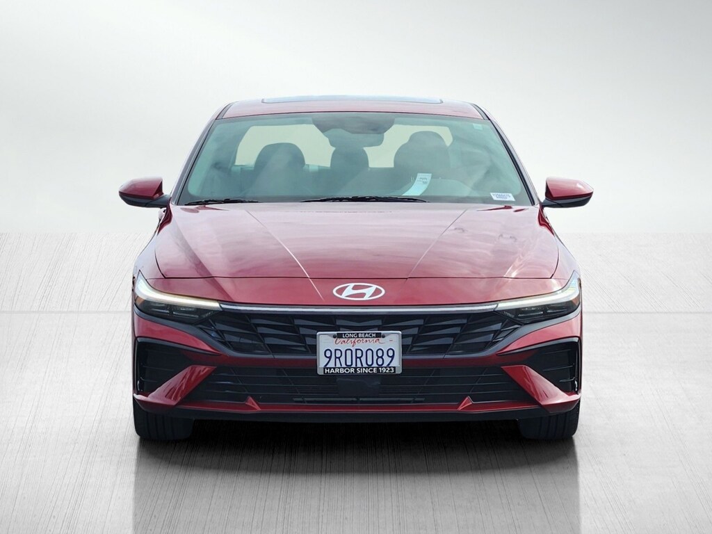 Certified 2025 Hyundai Elantra SEL Convenience Sedan