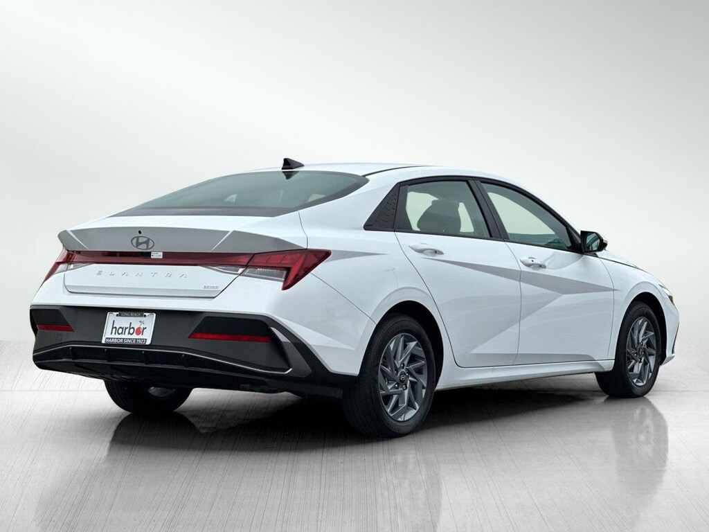 New 2025 Hyundai Elantra Hybrid Blue 4dr Car
