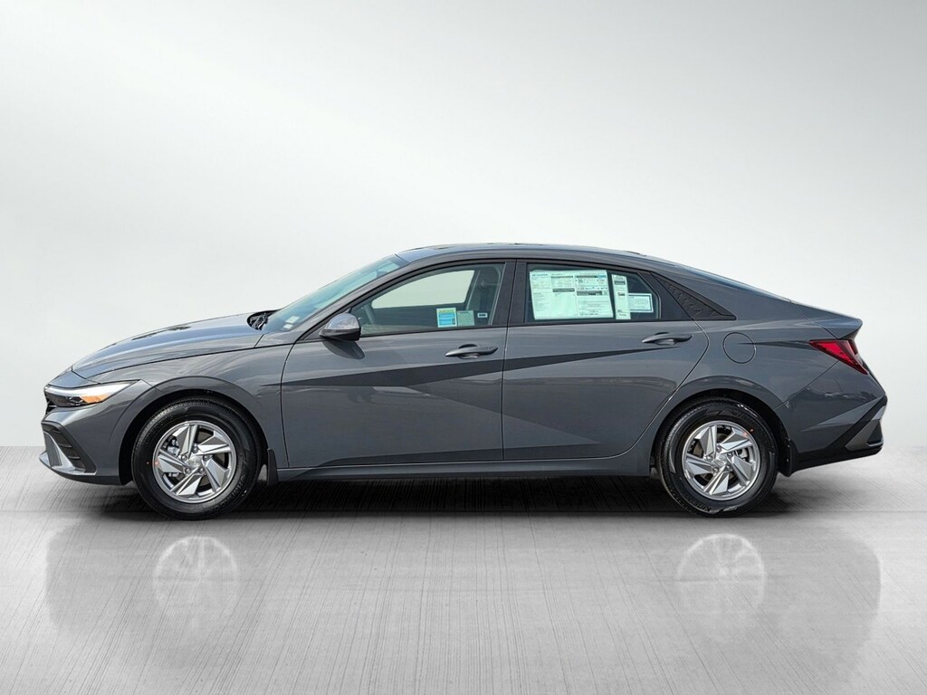 New 2026 Hyundai Elantra SE 4dr Car