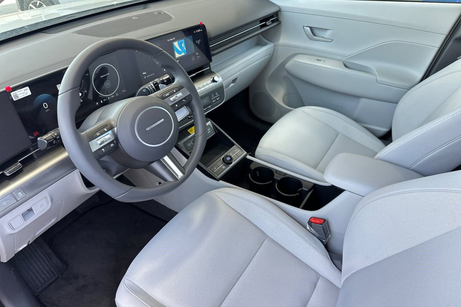 2025 Hyundai Kona EV SEL - Photo 10