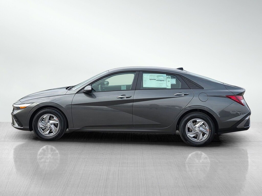 New 2026 Hyundai Elantra SE 4dr Car