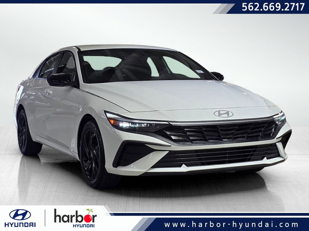 New 2026 Hyundai Elantra SEL Sport 4dr Car