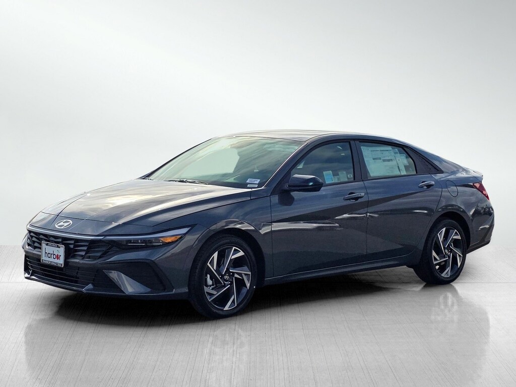 New 2025 Hyundai Elantra SEL Sport 4dr Car