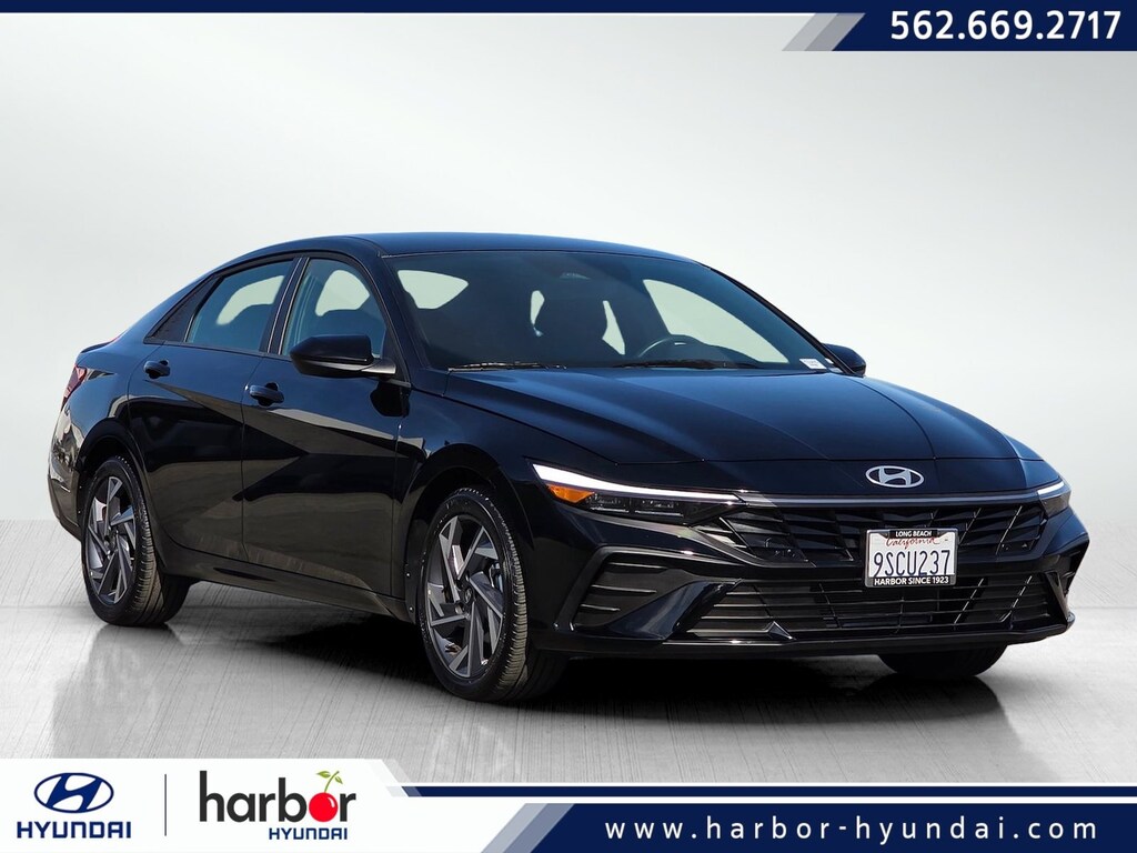 Certified 2025 Hyundai Elantra SEL Sport Sedan