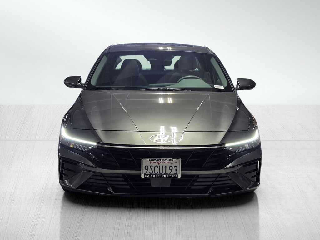 Certified 2025 Hyundai Elantra SEL Convenience Sedan