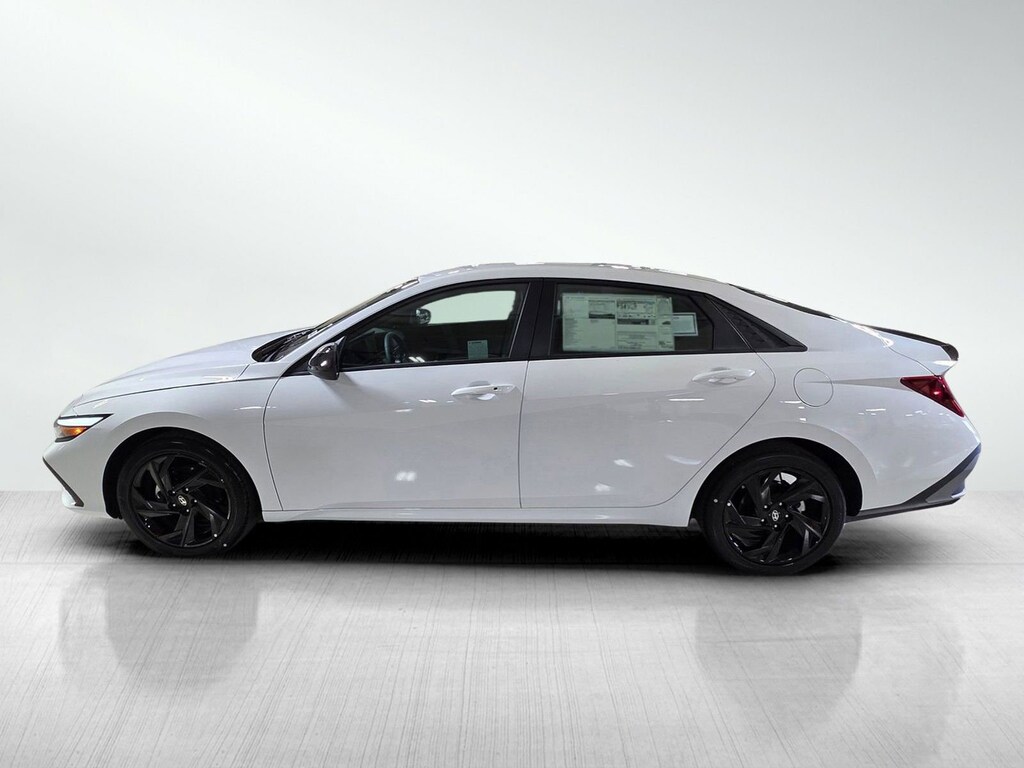 New 2026 Hyundai Elantra SEL Sport 4dr Car