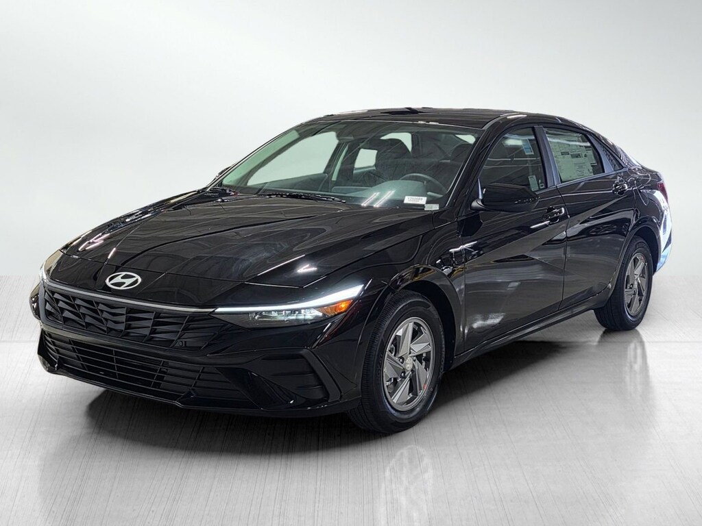 New 2026 Hyundai Elantra SE 4dr Car