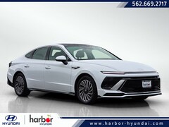 2026 Hyundai Sonata Hybrid SEL 4dr Car