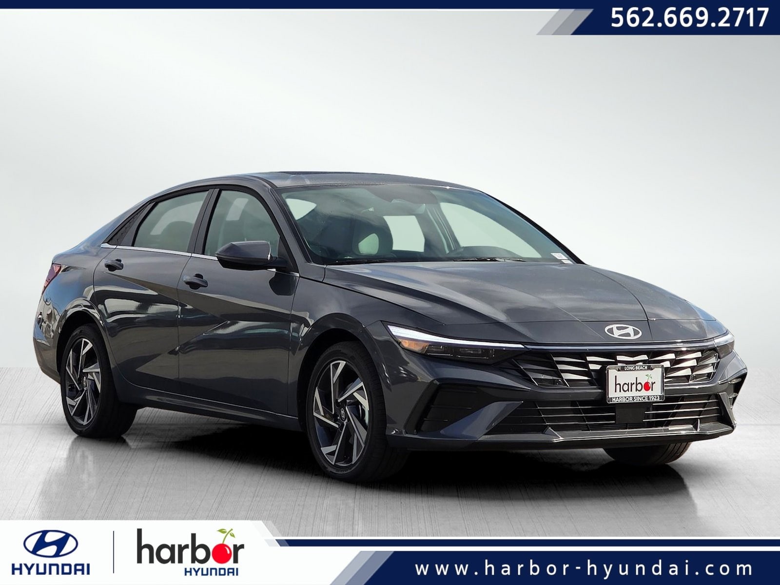 2025 Hyundai Elantra Limited's photo