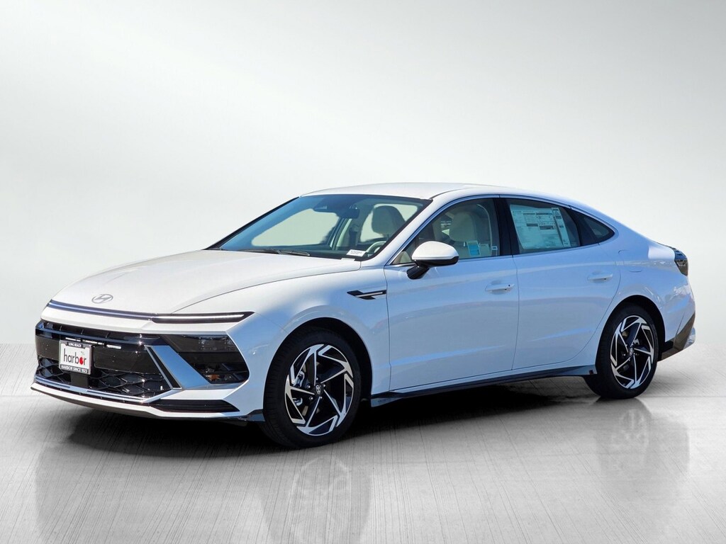 New 2026 Hyundai Sonata SEL Sport 4dr Car