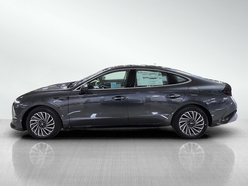 New 2026 Hyundai Sonata Hybrid Limited 4dr Car