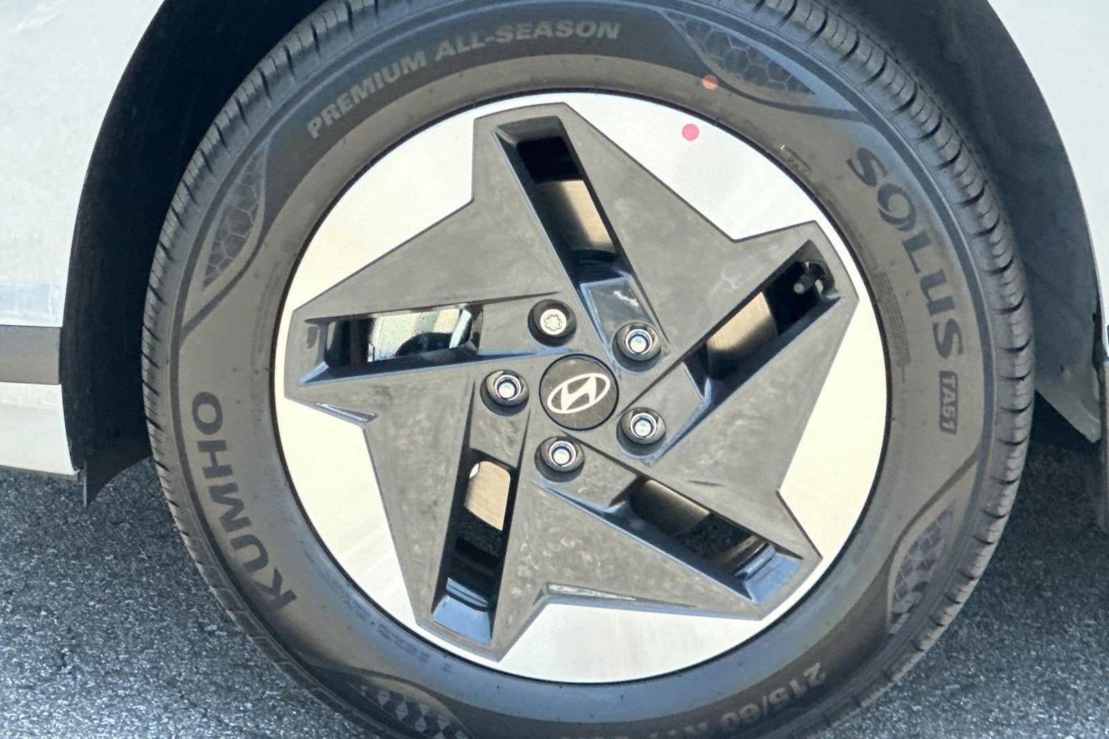 2025 Hyundai Kona EV SEL - Photo 34