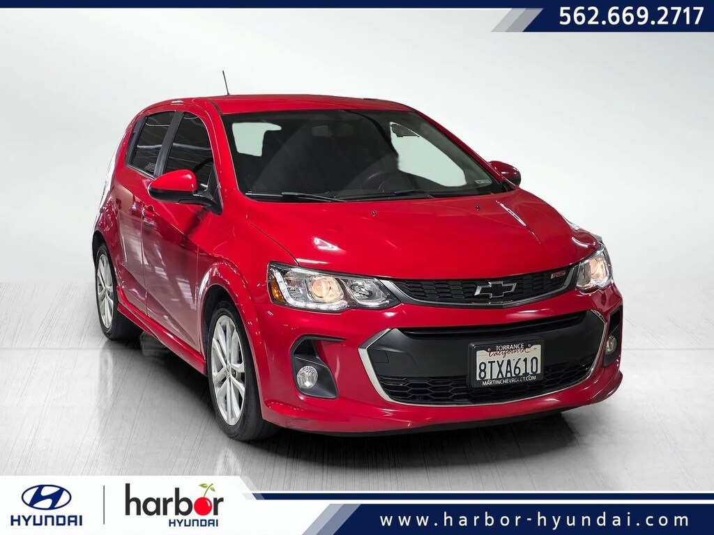 Used 2020 Chevrolet Sonic LT w/1SD Hatchback