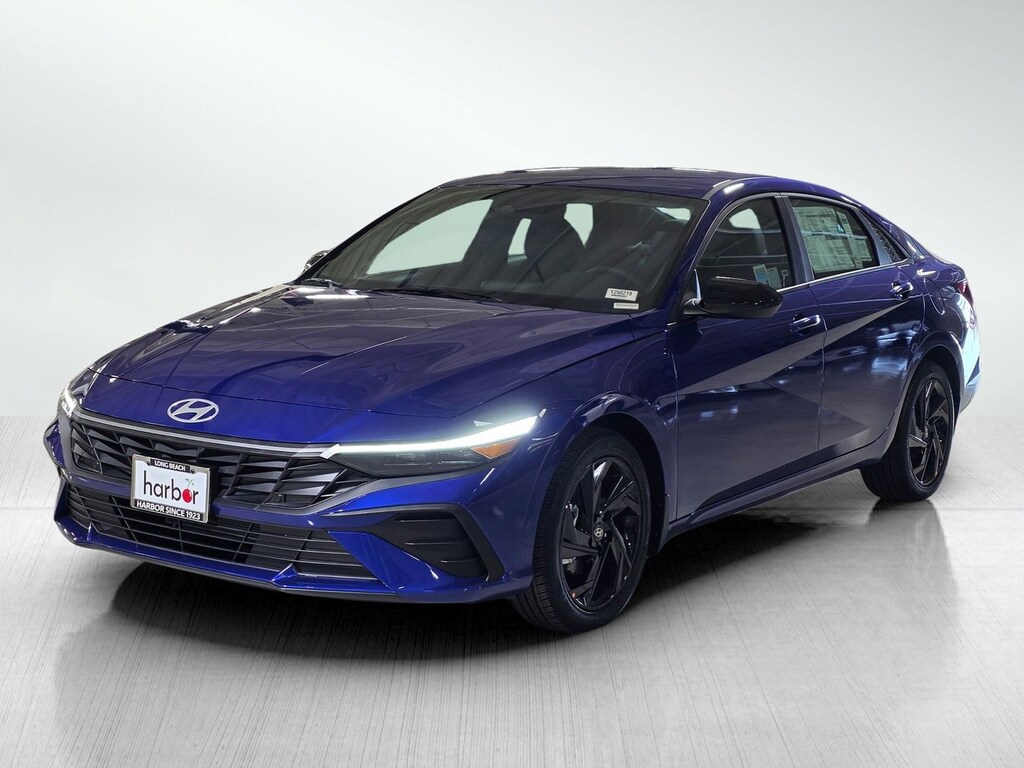 New 2026 Hyundai Elantra SEL Sport 4dr Car