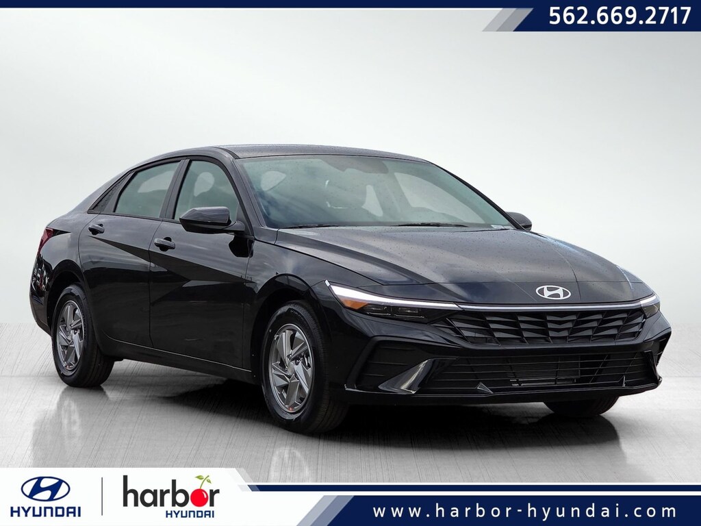 New 2026 Hyundai Elantra SE 4dr Car