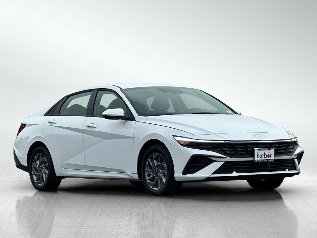 New 2025 Hyundai Elantra Hybrid Blue 4dr Car