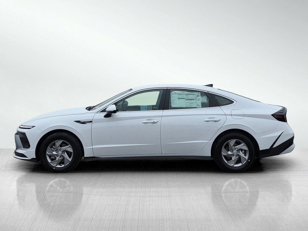 New 2026 Hyundai Sonata SE 4dr Car