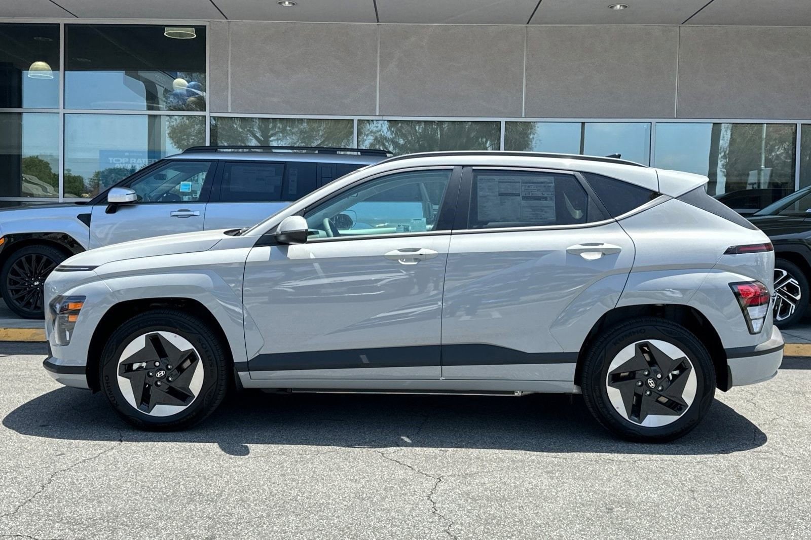 2025 Hyundai Kona EV SEL - Photo 7