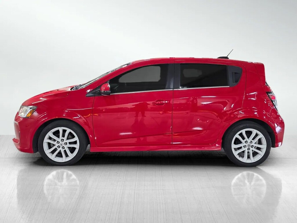 Used 2020 Chevrolet Sonic LT w/1SD Hatchback