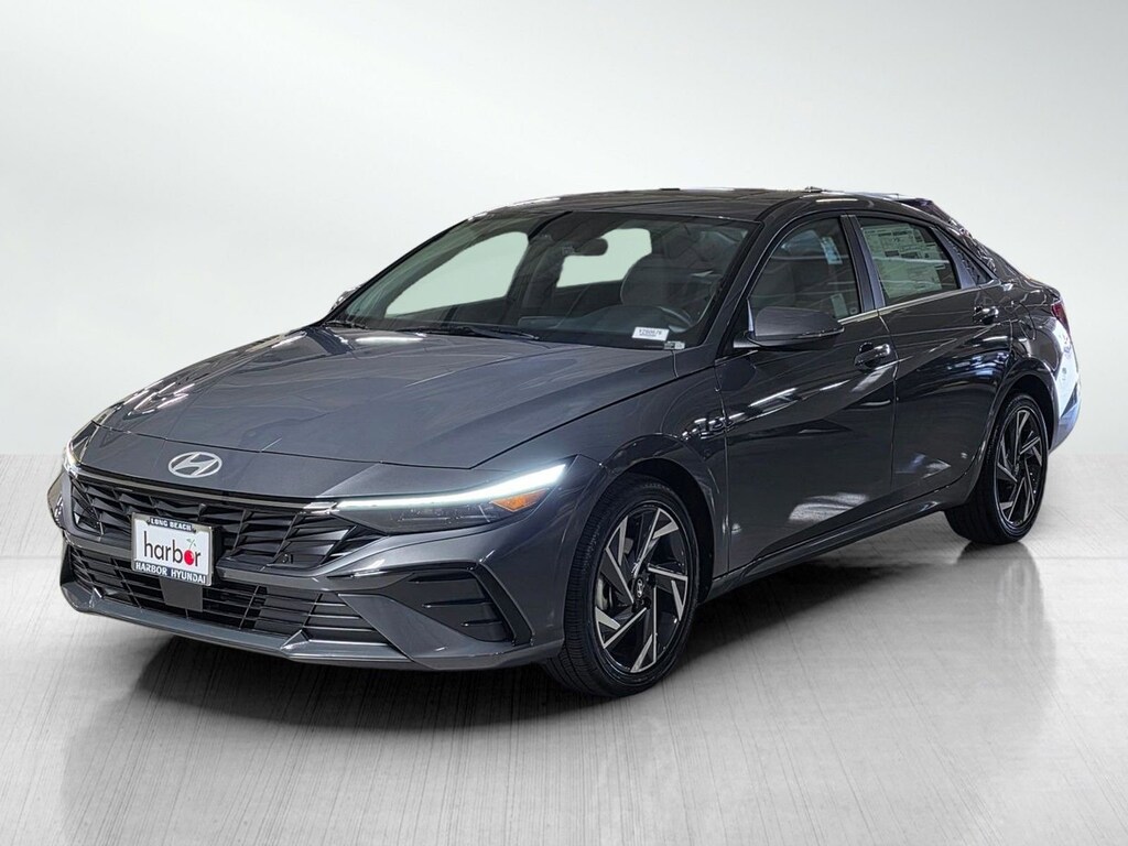 New 2026 Hyundai Elantra Limited 4dr Car