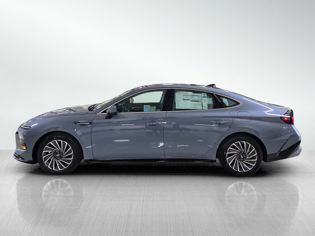 New 2026 Hyundai Sonata Hybrid SEL 4dr Car