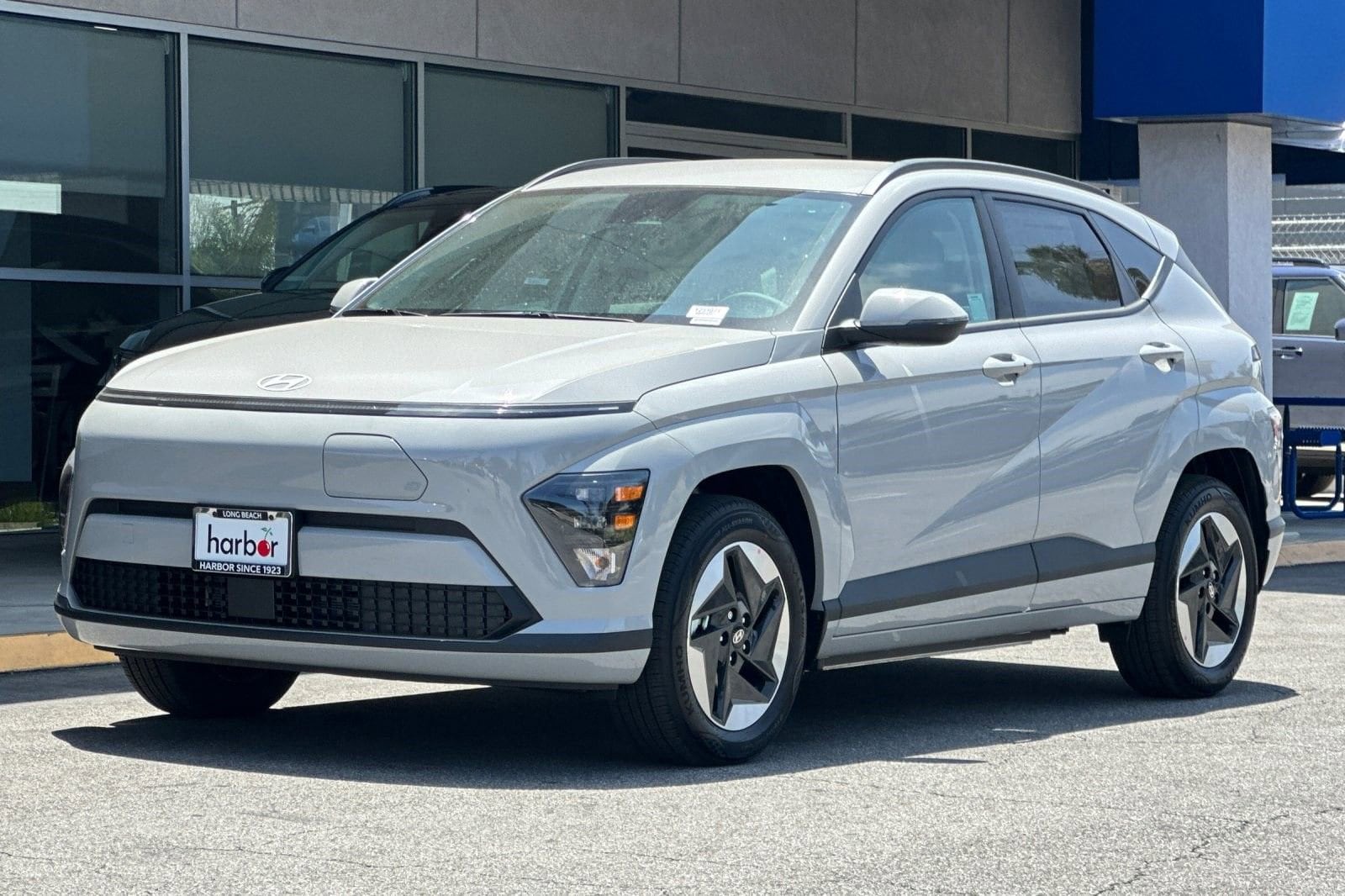 2025 Hyundai Kona EV SEL - Photo 8