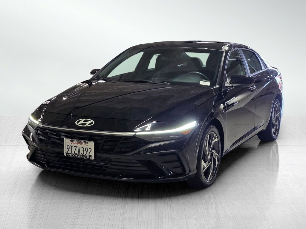 Certified 2025 Hyundai Elantra SEL Sport Sedan