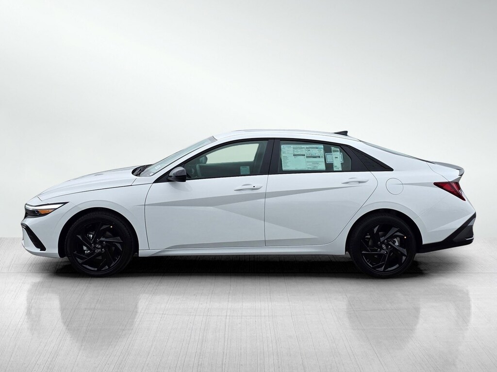 New 2026 Hyundai Elantra SEL Sport 4dr Car