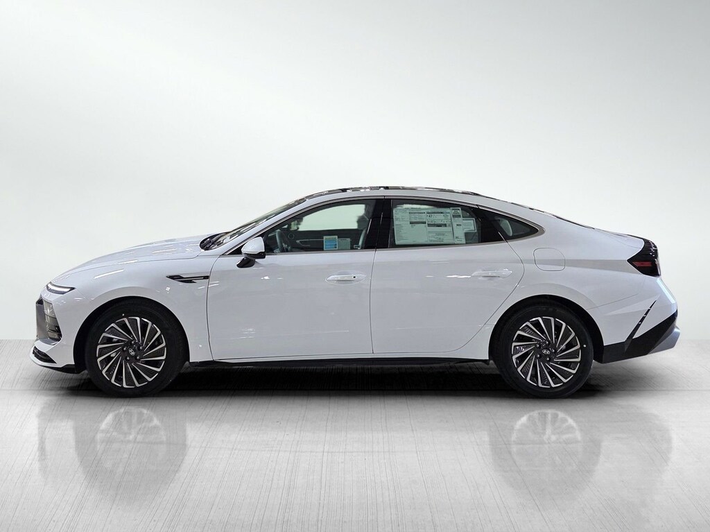 New 2026 Hyundai Sonata Hybrid SEL 4dr Car