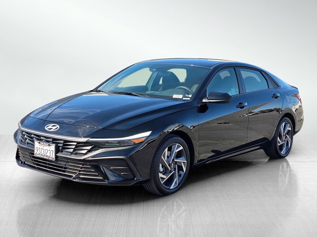 Certified 2025 Hyundai Elantra SEL Sport Sedan