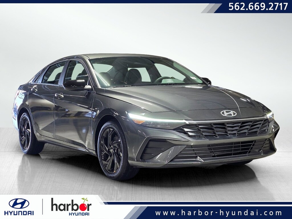 New 2026 Hyundai Elantra SEL Sport 4dr Car