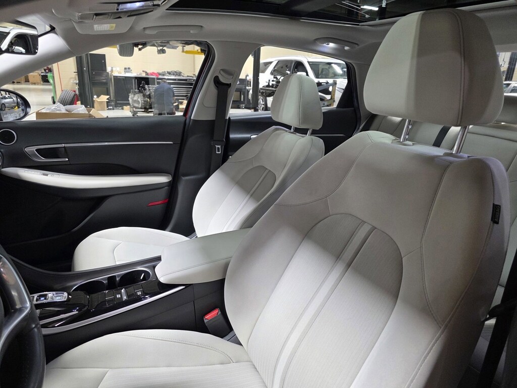 Used 2023 Hyundai Sonata SEL Sedan