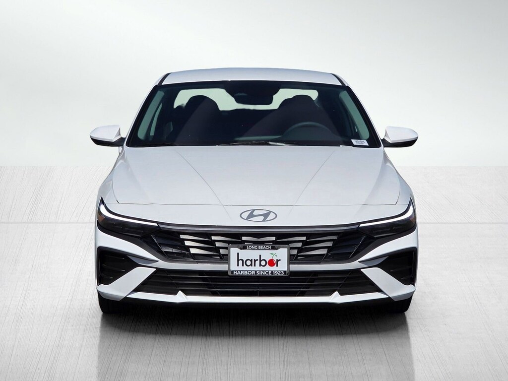 New 2026 Hyundai Elantra SE 4dr Car