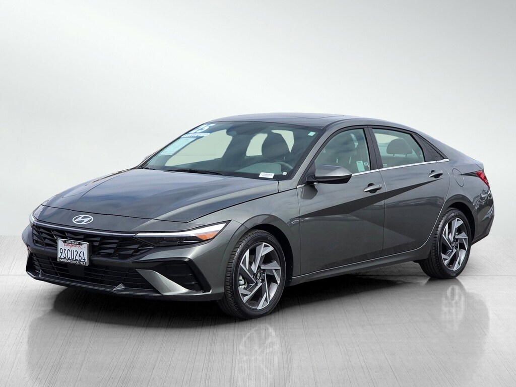 Certified 2025 Hyundai Elantra SEL Convenience Sedan