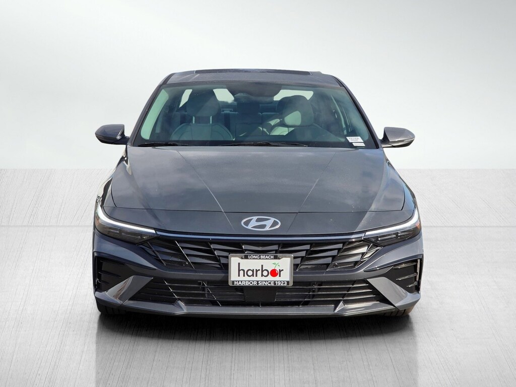 New 2025 Hyundai Elantra Hybrid Limited 4dr Car