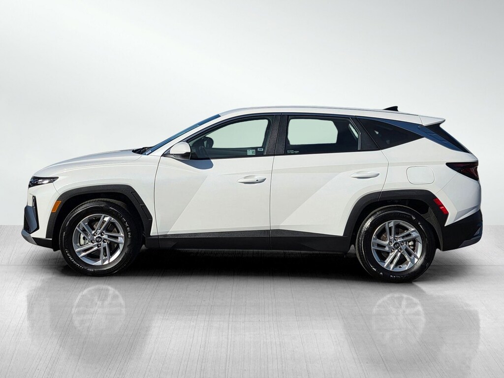 Certified 2025 Hyundai Tucson SE SUV