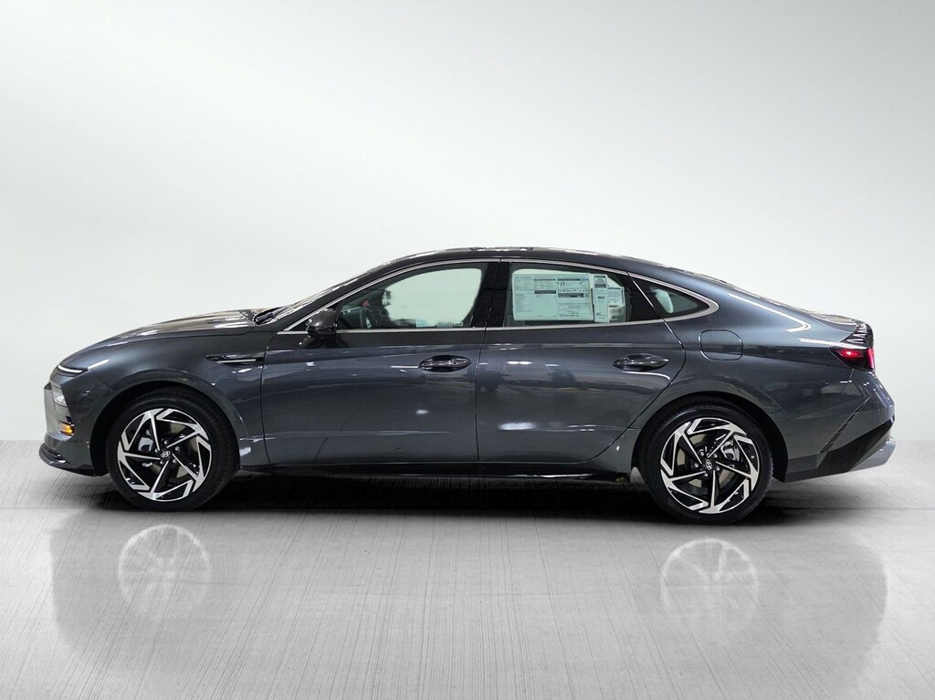 New 2026 Hyundai Sonata SEL Sport 4dr Car