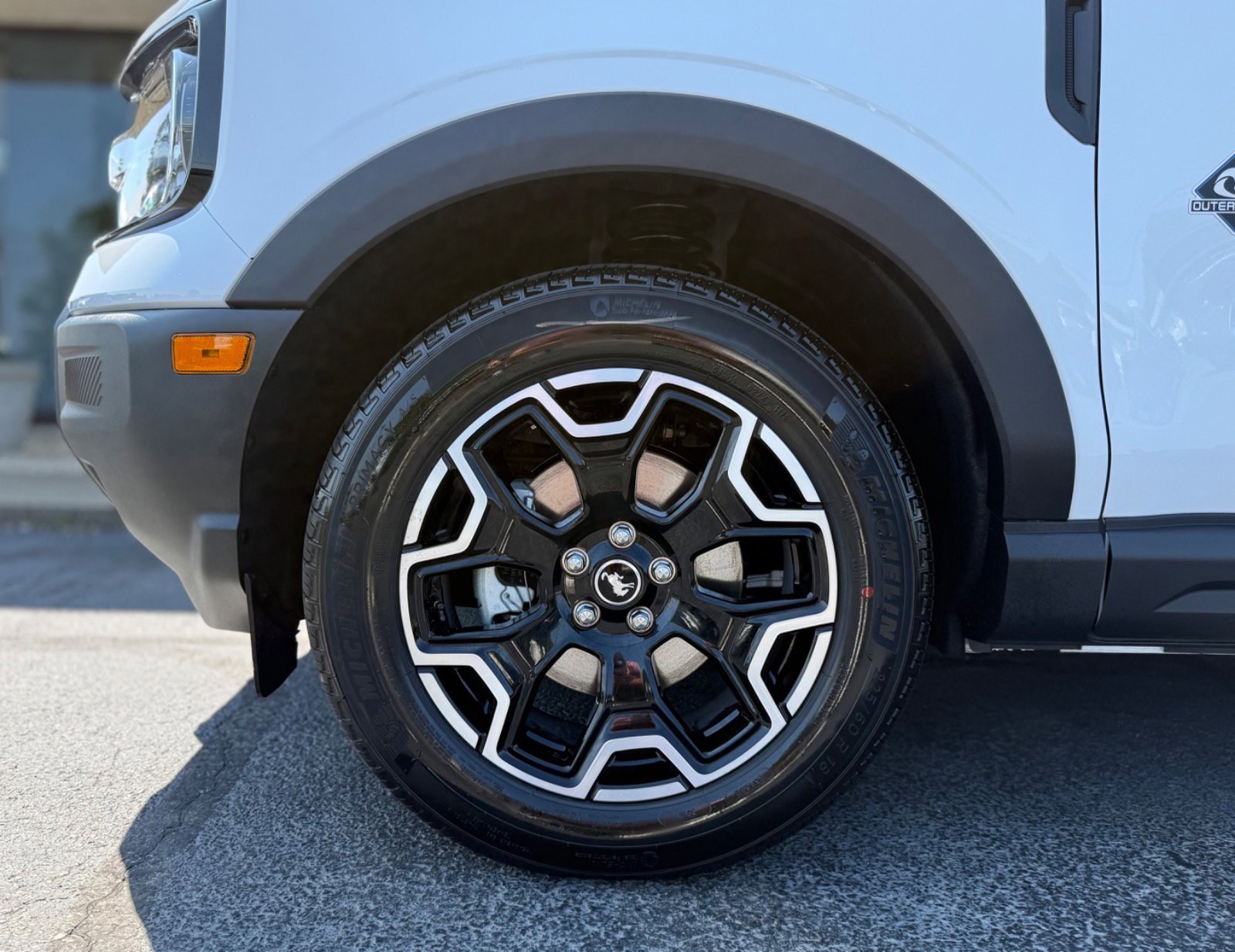 2025 Ford Bronco Sport Outer Banks photo 3