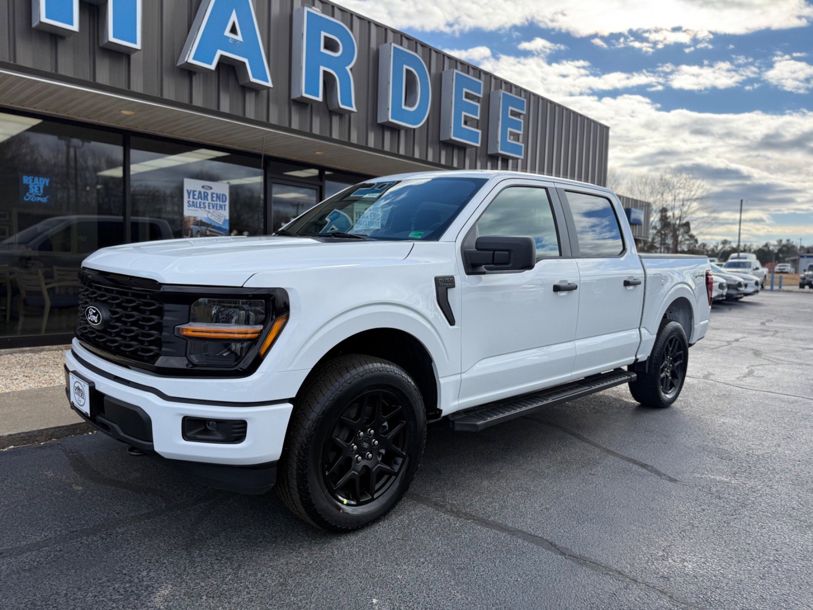 2025 Ford F-150 STX's photo