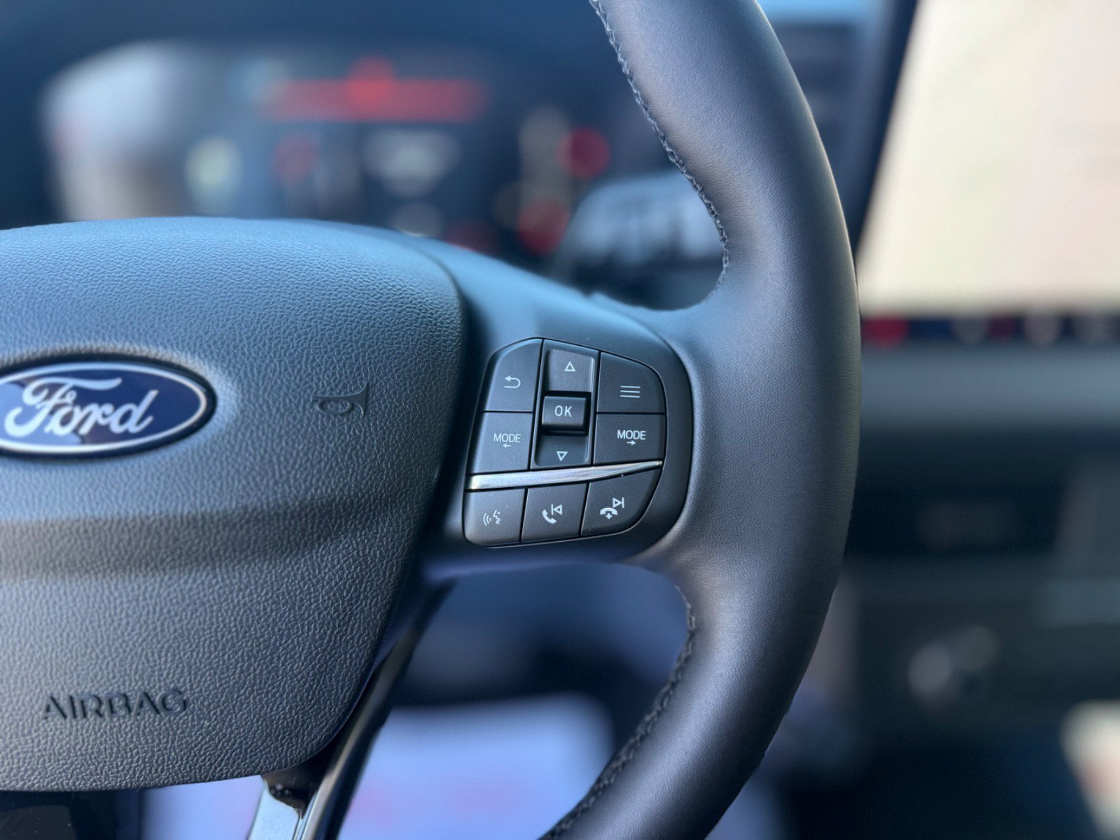 2025 Ford Maverick XLT - Photo 9
