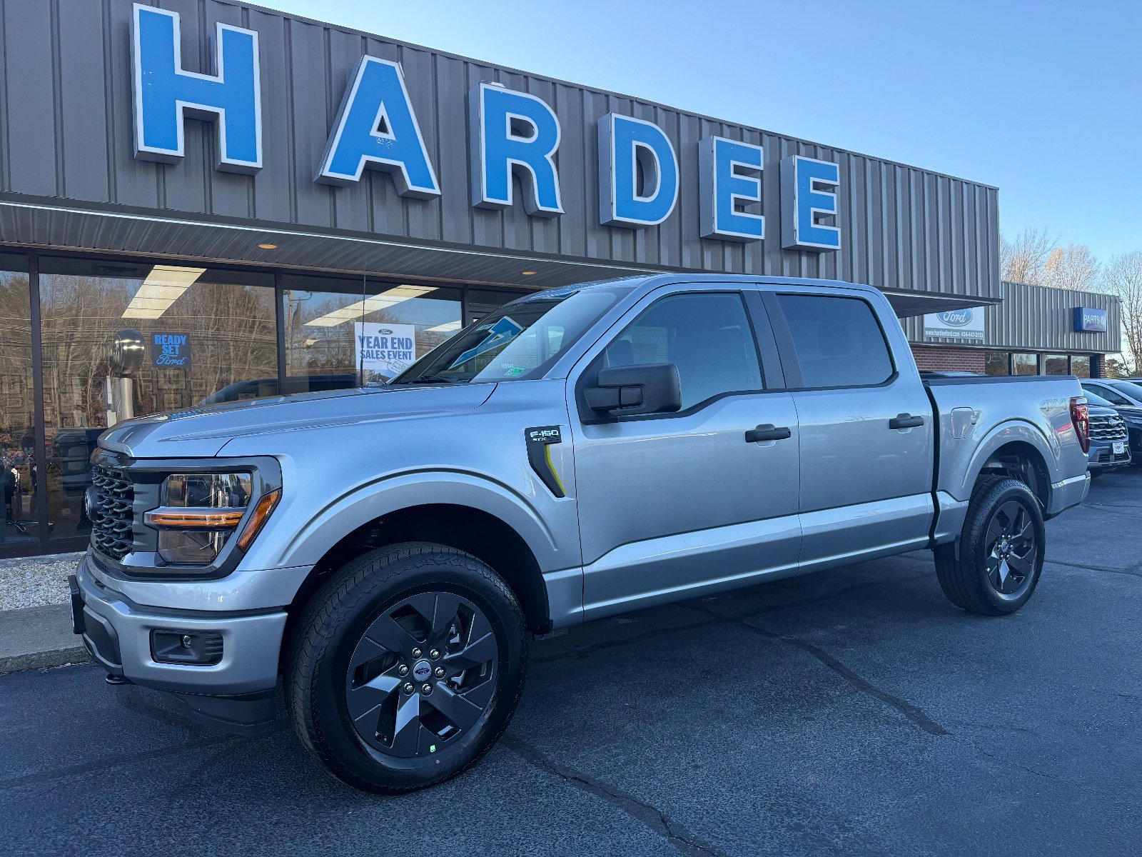 2025 Ford F-150 STX's photo