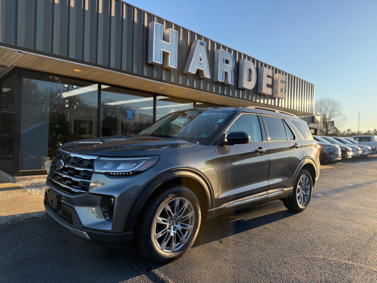 2025 Ford Explorer SUV 