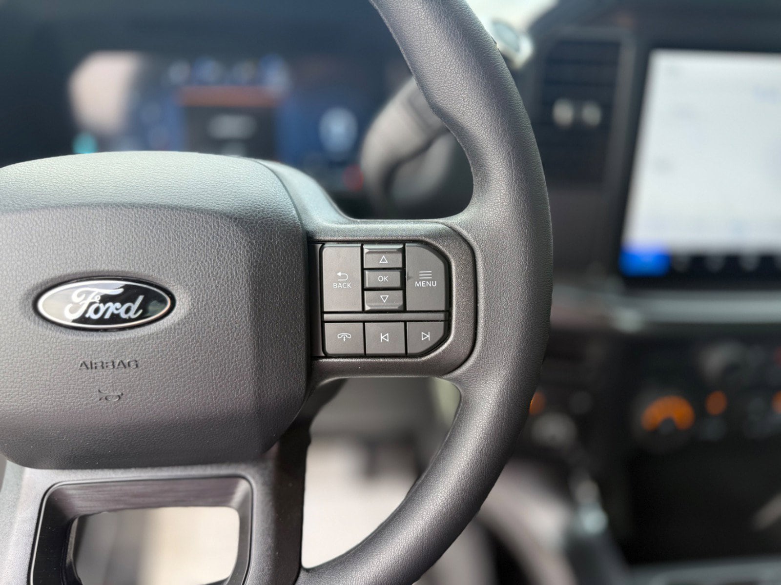 2025 Ford F-150 STX - Photo 10