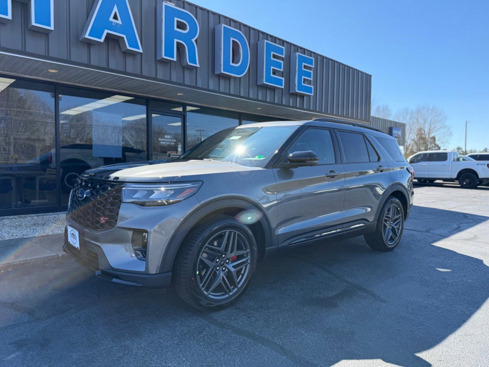2025 Ford Explorer SUV 
