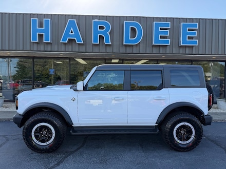 2025 Ford Bronco Outer Banks SUV